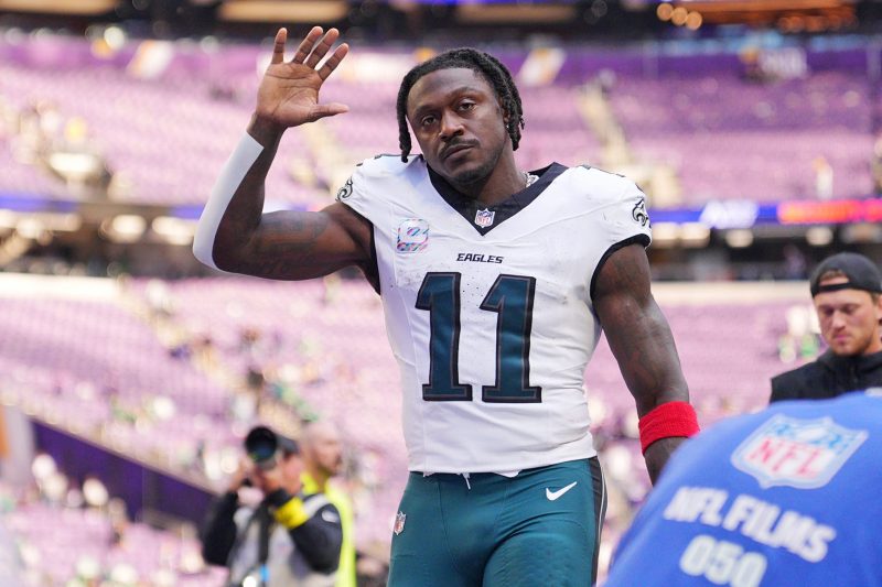 Eagles star to miss Giants game with injury. When will WR return? Eagles star to miss Giants game with injury. When will WR return?