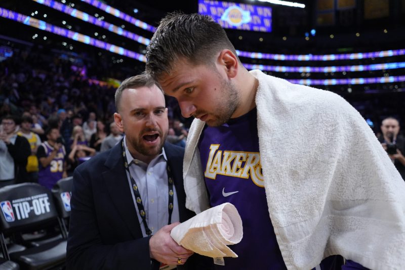 Who will Lakers turn to on offense now that Doncic and LeBron are out? Who will Lakers turn to on offense now that Doncic and LeBron are out?