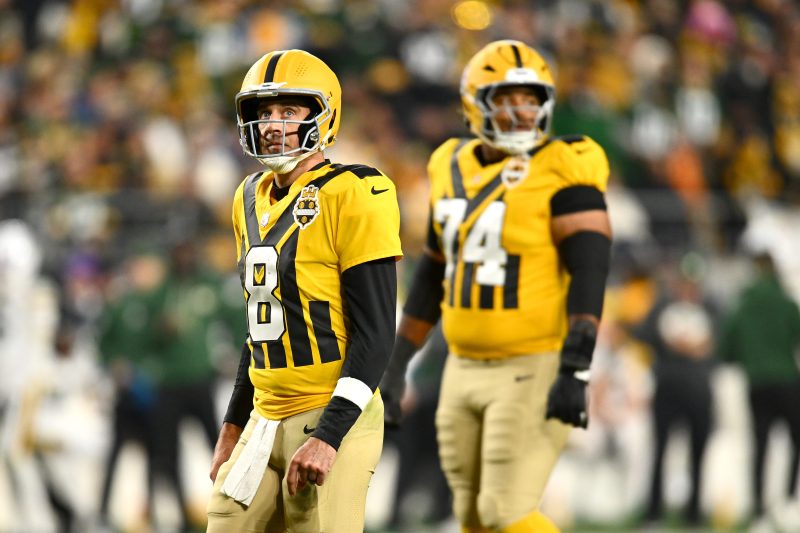 Aaron Rodgers’ failed revenge bid wasn’t all the Steelers QB’s fault Aaron Rodgers’ failed revenge bid wasn’t all the Steelers QB’s fault